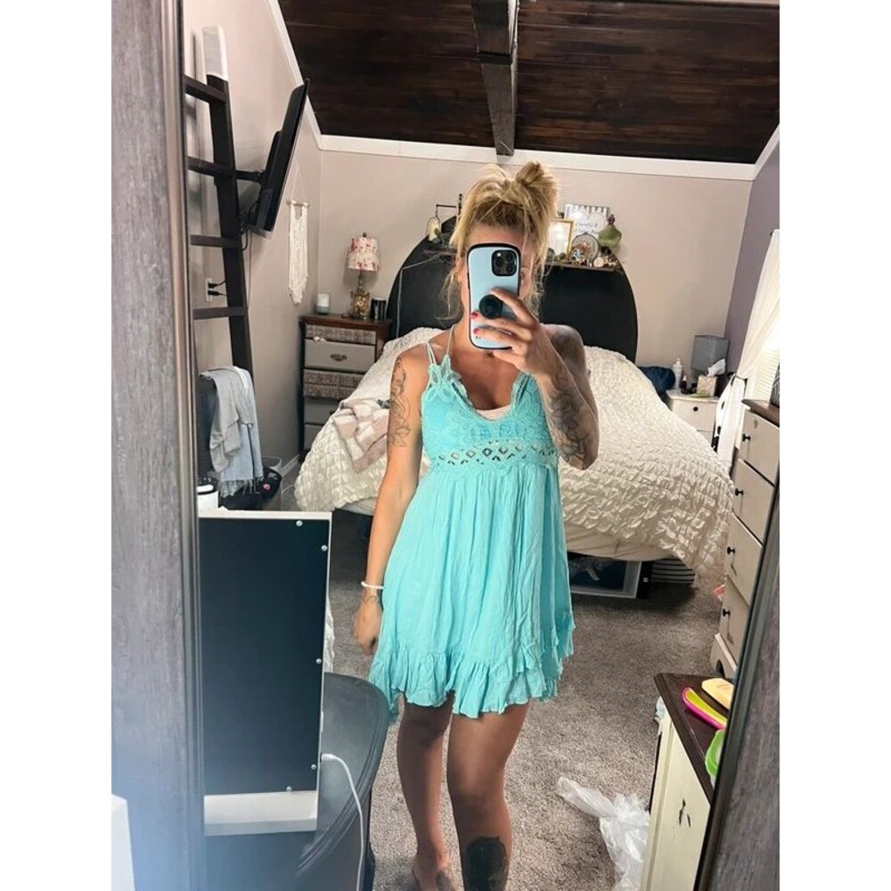 NWT La miel lace dress